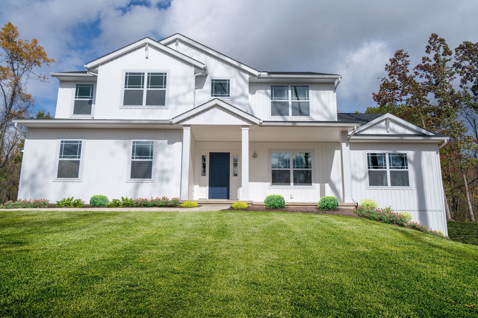 Charleston Classic | by Wayne Homes | Wayne homes, Custom homes, Farmhouse  exterior