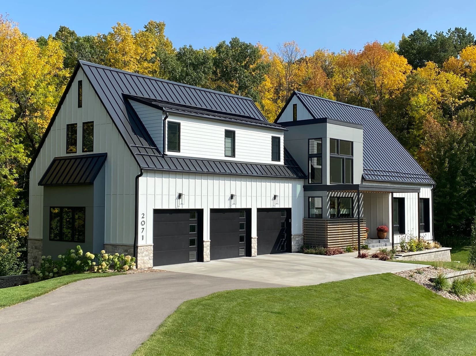 Modern Custom Home Builders Edina | Minneapolis | Eagan | Minnetonka